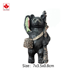 Nhà máy tùy chỉnh thực hiện cá nhân Poly thủ công <span class=keywords><strong>Alaska</strong></span> tủ lạnh động vật nam châm nhựa gấu đen nam châm cho doanh số bán hàng - Product Image 3