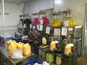 <span class=keywords><strong>Eco</strong></span> Solvente Tintas 140sqm/H I3200 DX5 XP600 Impresora de inyección de tinta 1,6 M 3,2 M China Plotter Póster de gran formato Lienzo Envoltura de vinilo - Product Image 3