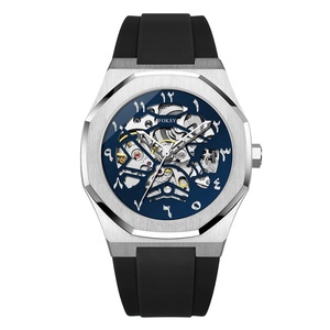 カスタムブランドアラビア数字スケルトン自動巻きゴールドムーブメント中国製卸売輸入時計 - Product Image 3