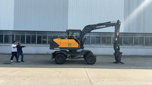 Mini-excavatrice sur chenilles Hyundai HW80 7850 kg, neuve, fabrication sud-coréenne, moteur PLC, système hydraulique, puissance de creusement élevée, 1 pompe à engrenages - Product Image 6