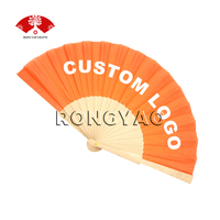 Vente en gros 23 cm Chine ventilateur de mariage décoration en bois ventilateur de main portable personnalisé pour cadeaux promo