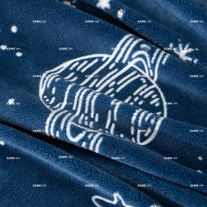 Couverture en flanelle phosphorescente Astronaute, imprimé fusée et étoiles lumineuses, bord plat, idéale pour chambre d'enfant, cadeau pour garçons - Product Image 6