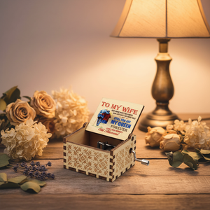 YIYU Caja de Música de Madera Grabada a Mano, Estilo Americano, You Are My Sunshine, Regalo para Esposo, Esposa, Día de la Mujer - Product Image 2