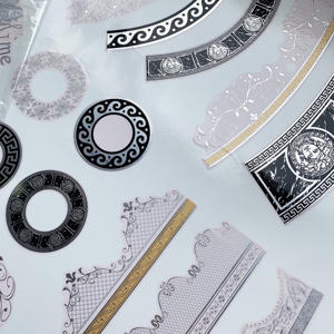 L'impression de décalcomanie de transfert d'eau DT-300 fournit le vernis UV pour isoler l'encre de couleur sur le décalcomanie - Product Image 1