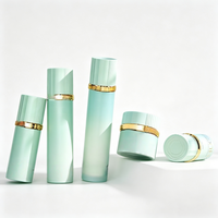 Emballage de soins de la peau de luxe haut de gamme, flacons en verre cylindriques de 100 ml de haute qualité avec pompe pour cosmétiques, sérums, diffuseurs