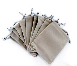 Pochette en velours à fond rond bleu de haute qualité pour bijoux - Product Image 4