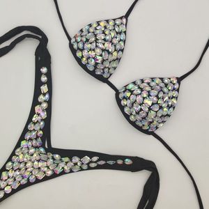 NUOVO ARRIVO Bikini Brasiliano con Top Triangolare, Lacci e Cristalli, Vita a V, 12 Colori - Product Image 3