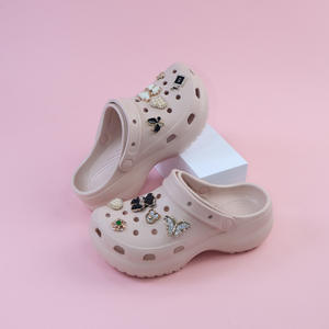 Sabots compensés pour femmes avec soutien de la voûte plantaire, décorations en strass, talon de 3 cm, couleur unie, style Baotou, sandales à talons - Product Image 1