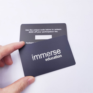 Tarjeta <span class=keywords><strong>de</strong></span> Membresía VIP <span class=keywords><strong>de</strong></span> Plástico Dorado con Código <span class=keywords><strong>de</strong></span> Barras, Impresión Personalizada, Tarjeta <span class=keywords><strong>de</strong></span> <span class=keywords><strong>Descuento</strong></span> con Código Especial - Product Image 1