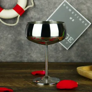 Diseño moderno personalizado de acero inoxidable de color 304 Circular al por mayor Blood Mary Margarita Martini Cocktail Goblet