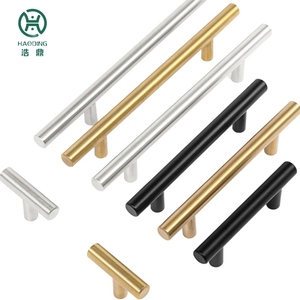 Poignée de porte en acier inoxydable résistante à la corrosion, poignée de porte au design simple et élégant pour armoire. - Product Image 3