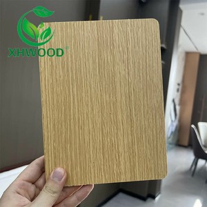 <span class=keywords><strong>5mm</strong></span> 1.22m * 2.44m 700kg/m³ Panneau en <span class=keywords><strong>fibre</strong></span> de bambou Film PVC <span class=keywords><strong>Couche</strong></span> de co-extrusion de deuxième génération et Film PET à noyau WPC noir peut choisir - Product Image 2