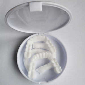 Nuove <span class=keywords><strong>Faccette</strong></span> Dentali Artificiali Snap-On Perfette di Grado Alimentare, Accessori Multiuso per lo Sbiancamento dei <span class=keywords><strong>Denti</strong></span> per Uso Domestico - Product Image 2