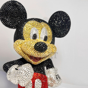 Nueva moda Stick Rhinestone dibujos animados Mickey pasta cristal diamante estatua resina artesanía escultura hogar galería Decoración - Product Image 2