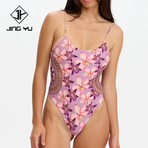Maillot de bain une pièce en nylon recyclé de haute qualité, imprimé hawaïen personnalisé, avec découpe au crochet sur le côté - Product Image 1