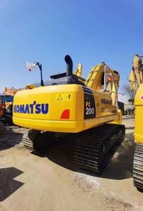 Excavatrice sur chenilles Komatsu PC200-8 d'occasion, 22 tonnes, fabriquée au Japon, certifiée CE, avec godet d'excavation - Product Image 5