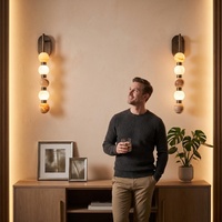 Lampe murale en albâtre naturel personnalisée, luminaire mural en métal multi-sphères pour la décoration intérieure européenne