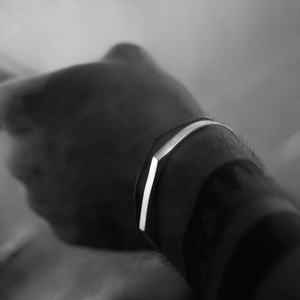 Bracelets Emanco plaqués or et argent de haute qualité, style Van Cleef & Arpels, vente en gros - Product Image 4