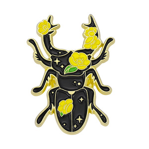 Broche créative insecte animal papillon animal scorpion vêtements sac accessoires insigne en métal personnalisation épingles en émail - Product Image 1