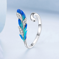 Boucles d'oreilles ouvertes en argent sterling 925 avec plume bleue éblouissante et sertissage pavé de zircone cubique pour femme, cadeau d'anniversaire, bijoux raffinés et chics BSE707