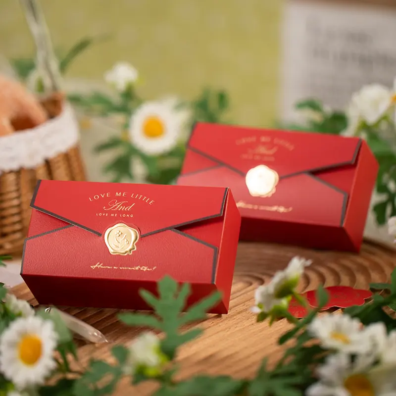Eleganti scatole regalo in cartone Champagne Creative e confezioni di caramelle personalizzate di fascia alta per matrimoni e occasioni speciali