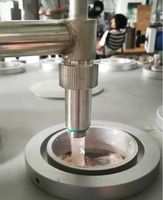Machine de remplissage et de scellage pour contenant rotatif, pour crème glacée, pour emballer et sceller les tasses de yaourt ou gel ato