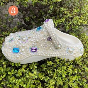 Sabots pour femmes en gros, blancs, avec strass, décor en forme de cœur, plateforme, <span class=keywords><strong>mules</strong></span>, semelle EVA antidérapante, chaussures de fête tendance - Product Image 3