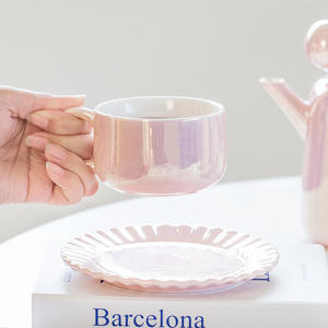 Taza de Café de Cerámica de Lujo Ligero con Diseño de Dibujos Animados Exquisito y Bonito, 201-300 ml, con Bandeja, Apta para Lavavajillas y Microondas, para Uso Doméstico y Fiestas - Product Image 3