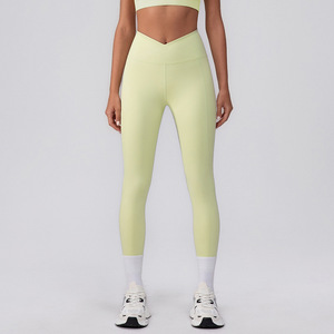 Legging de yoga taille haute à découpe en V, sans couture, effet ventre plat, anti-boulochage, froncé, uni, pour la gym et l'entraînement - Product Image 1