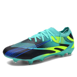 รองเท้าฟุตบอลเยาวชนรุ่นใหม่ล่าสุด ตัดเย็บด้วยความแม่นยำไร้รอยต่อ พร้อมปุ่มสตั๊ดแบบยาวสองชั้น สำหรับฝึกซ้อมและแข่งขัน - Product Image 3