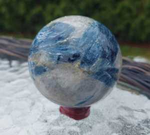 Venta al por mayor Ágata natural Piedra preciosa Cianita azul Esfera curativa Cristales de bola Tipo de producto Bola de cristal Producto artesanal - Product Image 1