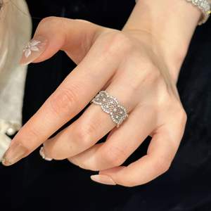 Bague en argent pur S925 de style rétro antique avec incrustation de diamants, luxe haut de gamme, polyvalente, niche, légère, haut de gamme - Product Image 4