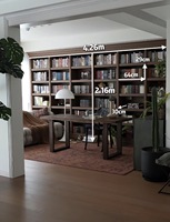Étagère intégrée de style grille moderne, bibliothèque de salon blanche personnalisée