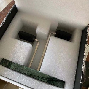 Genuine Da PU Da <span class=keywords><strong>Tabletop</strong></span> Xem Hiển Thị <span class=keywords><strong>Stand</strong></span> Với Hộp Quà Tặng Biểu Tượng Tùy Chỉnh Đá Cẩm Thạch Tự Nhiên Cơ Sở Đúp Đầu Chủ - Product Image 4