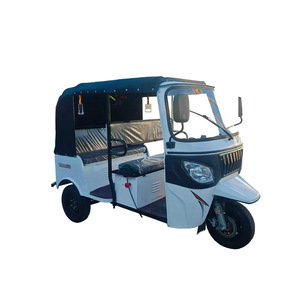 <span class=keywords><strong>Tuk</strong></span> <span class=keywords><strong>Tuk</strong></span> Africano a Tre Ruote, Produttore di Risciò per Passeggeri con Capacità a Tre File e Doppia Fila - Product Image 4