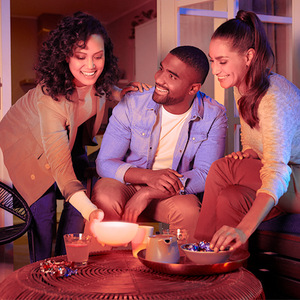 Phong cách mới ánh sáng ban đêm bát hình đèn thông minh RGB điề<span class=keywords><strong>u</strong></span> khiển bằng giọng nói đèn <span class=keywords><strong>LED</strong></span> cho kỳ nghỉ - Product Image 2