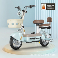 Trottinette électrique pliable pour adultes, mini trottinette à deux roues pour les trajets quotidiens, fabriquée par le fabricant, pour le marché international.