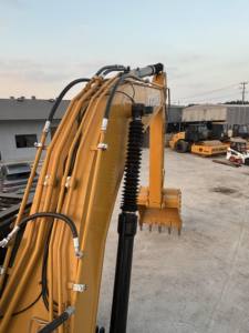 ตีนตะขาบไฮดรอลิกที่มีประสิทธิภาพสำหรับโครงการอาคารและถนนรถขุด330D สำหรับแมวมือสองราคาไม่แพง - Product Image 4