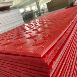 Plaques de protection routière en <span class=keywords><strong>plastique</strong></span> HDPE durables ODM OEM, nouveau type 4x8 pieds, tapis de sol temporaires pour la protection du sol des machines d'excavation - Product Image 4