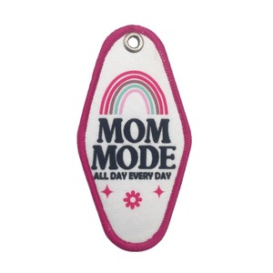 Llavero de tela bordado personalizado para moda, etiqueta de tela tejida con logo a doble cara para marcas de ropa al por mayor - Product Image 1