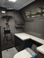 Cabine mobile préfabriquée, salle d'expérience VR, kiosque pop-up, espace commercial extérieur pour parc, design moderne