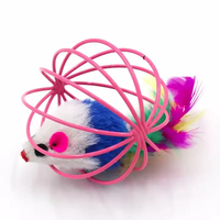 Vente en gros de jouets pour chats d'intérieur mignons et colorés boules de souris en peluche de style amusant caractéristiques durables avec plumes pour amis félins