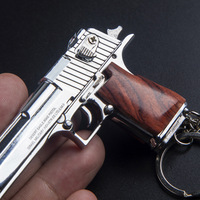 Porte-clés pistolet miniature en métal doré, modèle de pistolet réaliste Desert Eagle 9 cm 1:3 avec poignée en bois