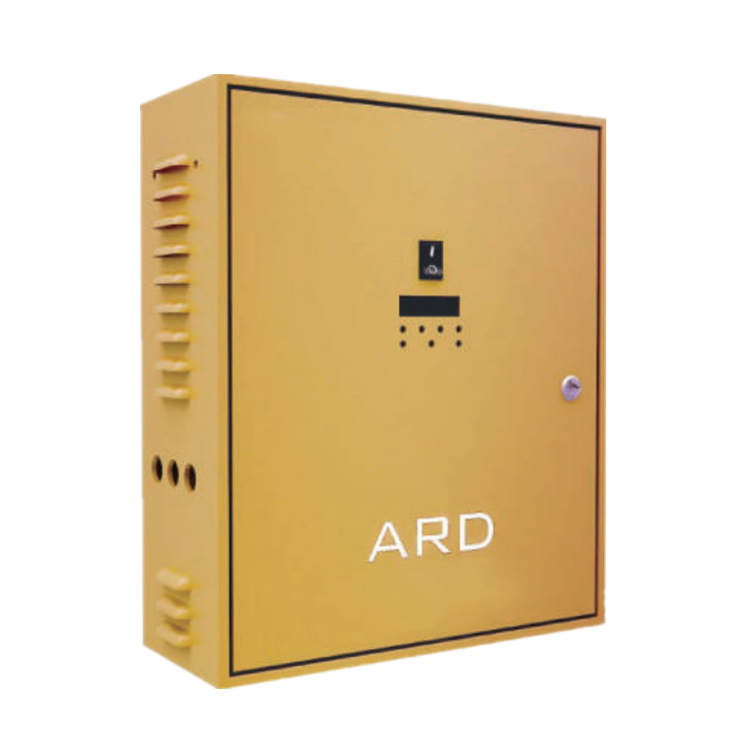 Elevator safety ard automatic switching rescue device