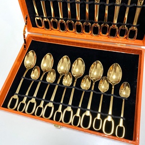 ชุดช้อนส้อมสแตนเลสสตีล 304 แบบตะวันตกสีทองสั่งทำพิเศษสำหรับขายส่ง - Product Image 3