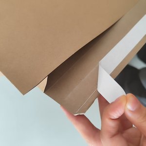 Sacs d'expédition en papier kraft brun personnalisés avec logo imprimé, recyclables, pour vêtements, emballage et envoi express pour boutique - Product Image 3