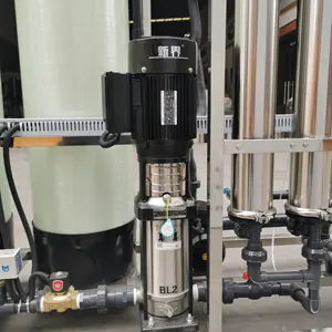 معالجة المياه النباتات محطة مياه معدنية آلة مع سعر التناضح العكسي فلتر لمياه الشرب نظام