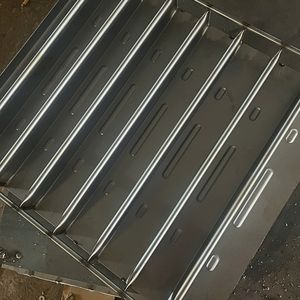 Corriente de alto voltaje para transformador de aleta corrugada de acero industrial Marca TDCSG Fase personalizada Hecha Vietnam Competitivo - Product Image 3