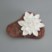 Fleur en céramique personnalisée pour diffuseur de roseau avec base volcanique arôme de parfum de décoration intérieure pour parfum revigorant