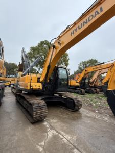 Excavadora pesada sobre orugas Hyundai 220LC-9S usada de alta calidad Cummins Engine 22 Ton 1,0 M Capacidad de cubo Núcleo de menor precio - Product Image 4